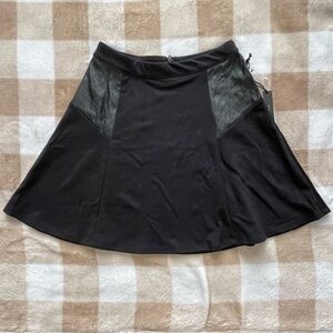 Eric + Lani XS Black Women's Flare Skirt Pleather accents
